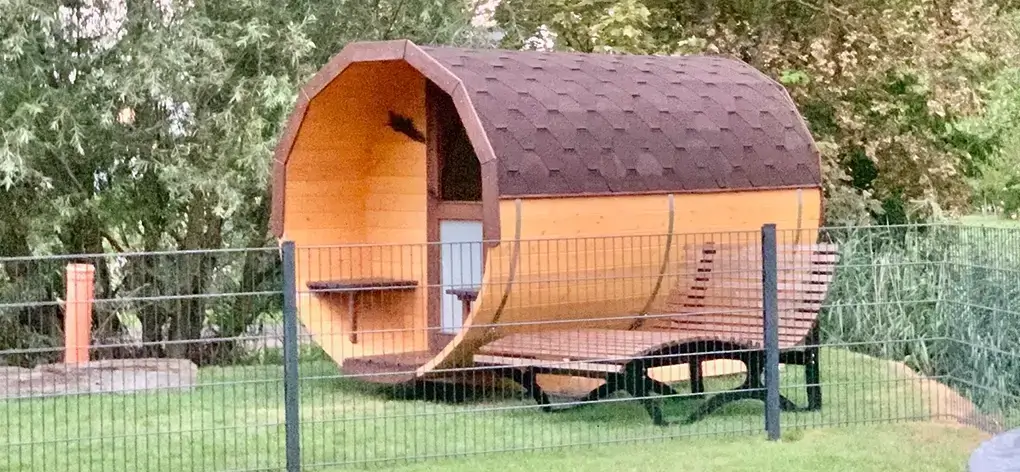 Elektro-Sauna im Garten