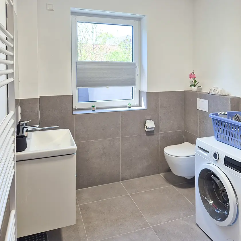 Ferienwohnung Herrlichkeit Badezimmer mit Waschmaschine